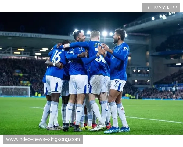 桑德兰逆袭英超埃弗顿防守崩盘金元与智慧博弈重塑英超格局 桑德兰逆袭英超埃弗顿防守崩盘金元与智慧博弈重塑英超格局