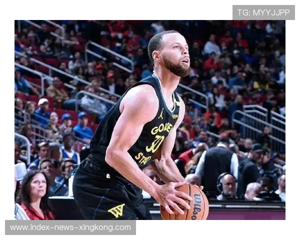 库里迎冲冠期:全力出击,打造新辉煌 库里迎冲冠期:全力出击,打造新辉煌